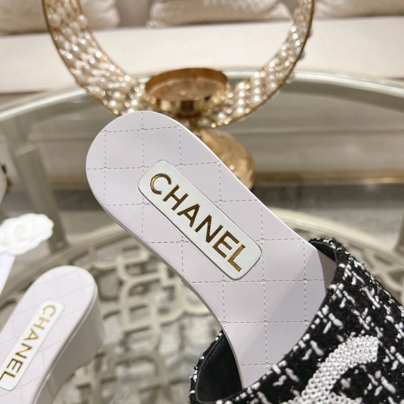 Comfortable Chxnxl Slippers 132274