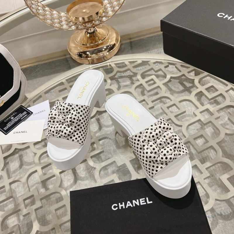 Fashionable Chxnxl Slippers 132250