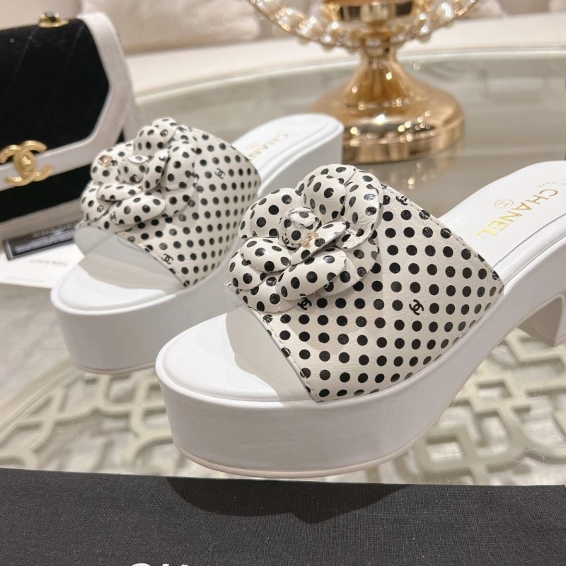 Fashionable Chxnxl Slippers 132250