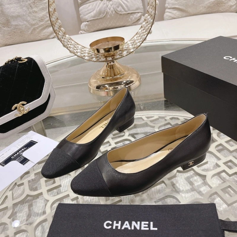 GoAnywhere Chxnxl Flat Shoes 131670