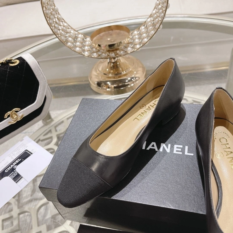 GoAnywhere Chxnxl Flat Shoes 131670