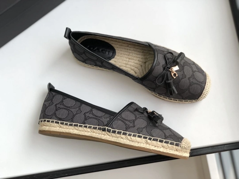Sleek Chxnxl Flat Shoes 131666