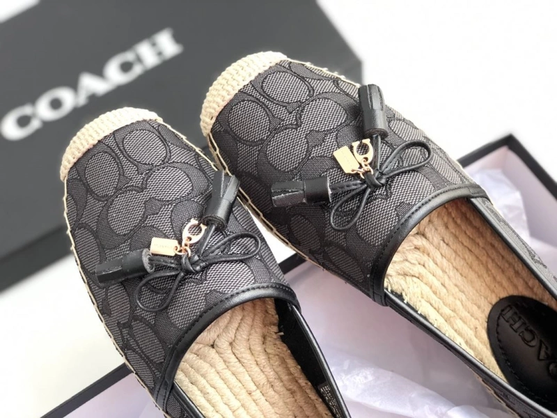 Sleek Chxnxl Flat Shoes 131666