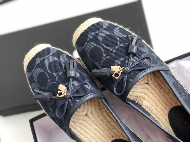 Fashionable Chxnxl Flat Shoes 131654