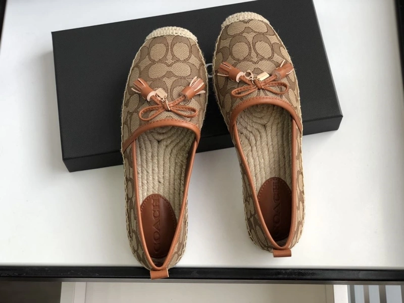 Vibrant Chxnxl Flat Shoes 131656