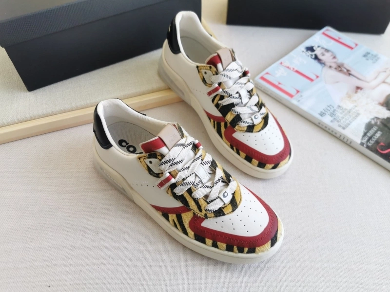 Bright Chxnxl Sneakers 132025