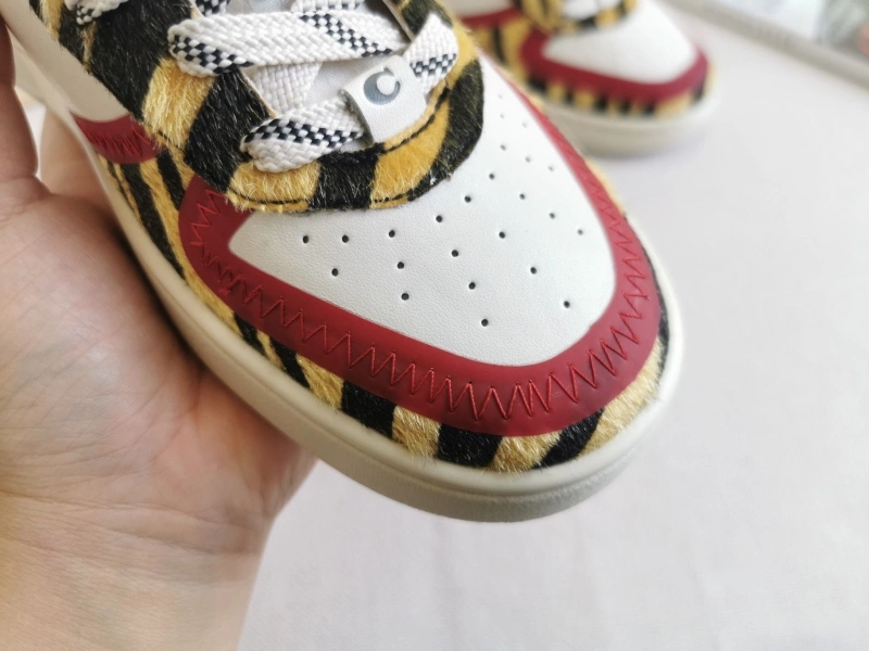 Bright Chxnxl Sneakers 132025
