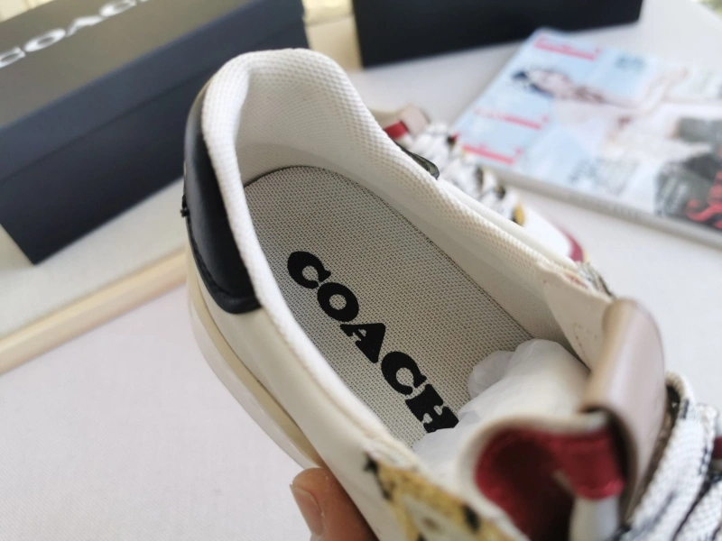 Bright Chxnxl Sneakers 132025