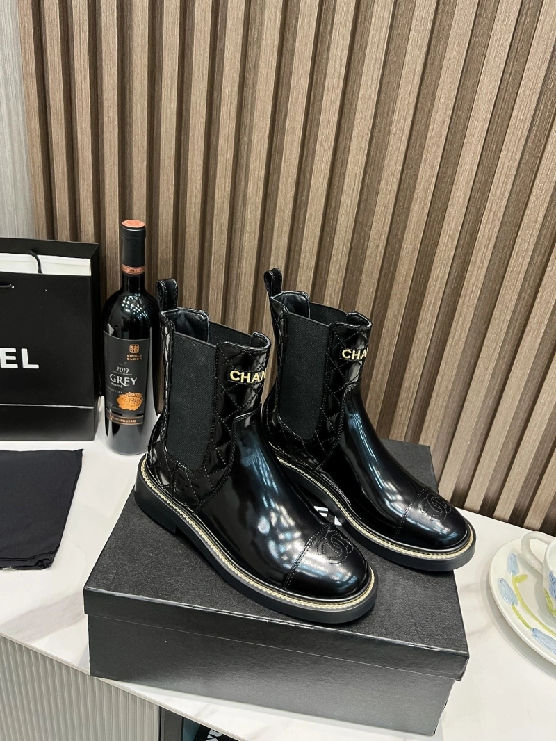 Minimalist Chxnxl Boots 131871