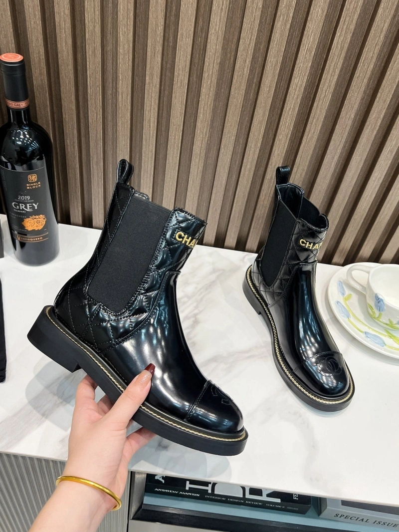 Minimalist Chxnxl Boots 131871