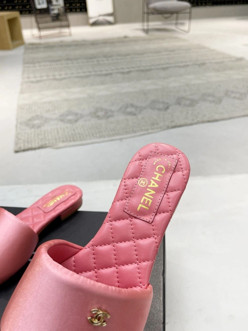 NewStyle Chxnxl Slippers 132238