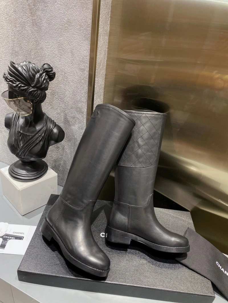 Cozy Chxnxl Boots 131889