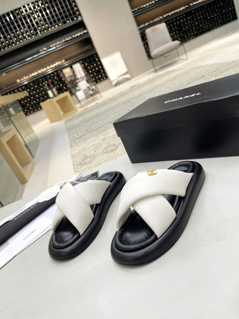 Unique Chxnxl Sandals 130757