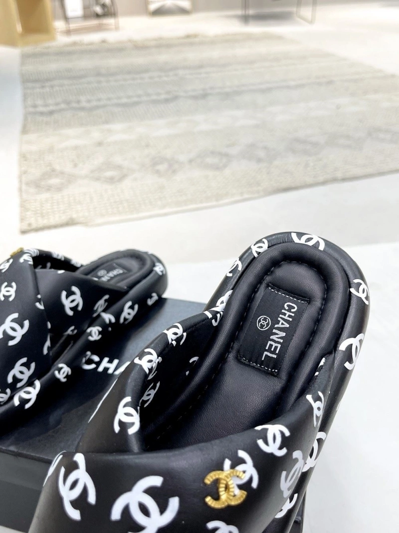 Stylish Chxnxl Sandals 130750