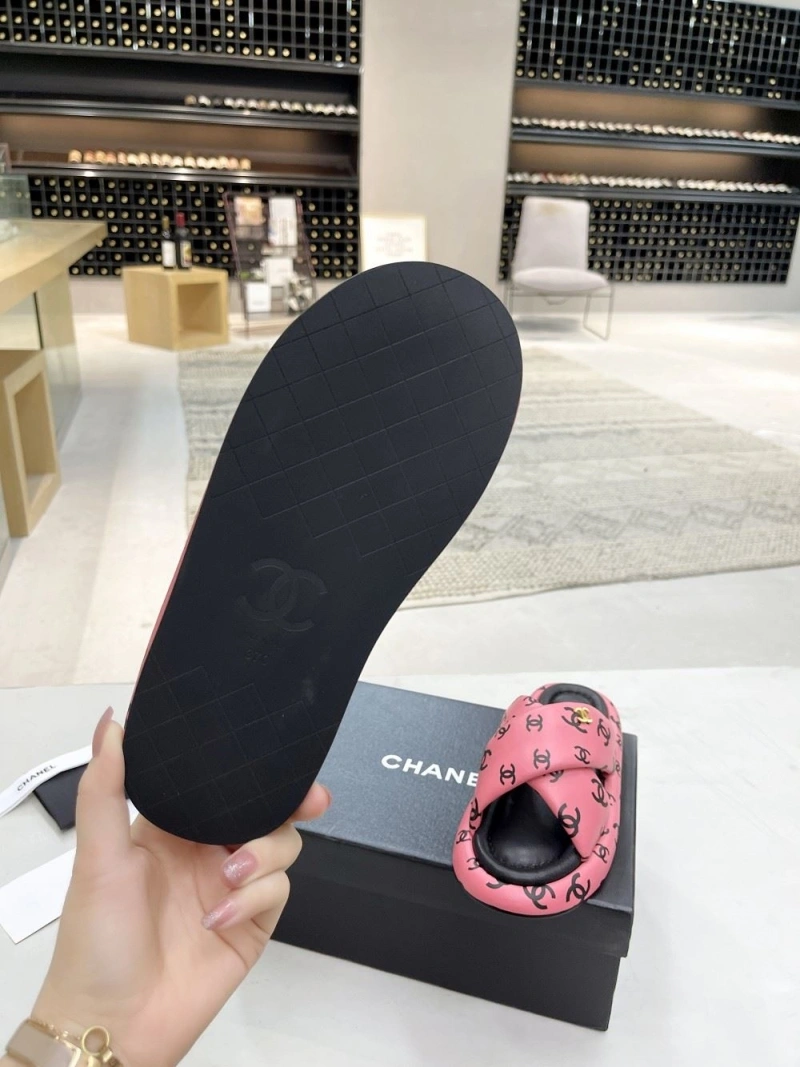 Classic Chxnxl Sandals 130749