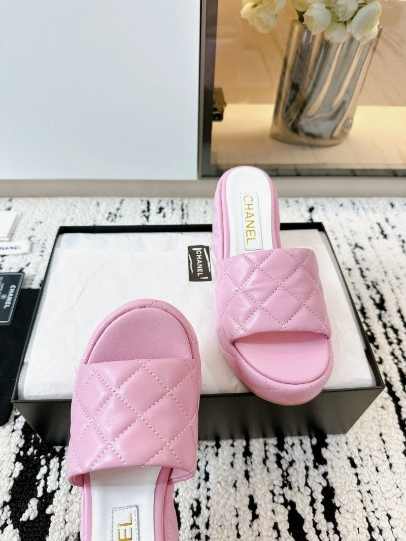 Elegant Chxnxl Slippers 132226