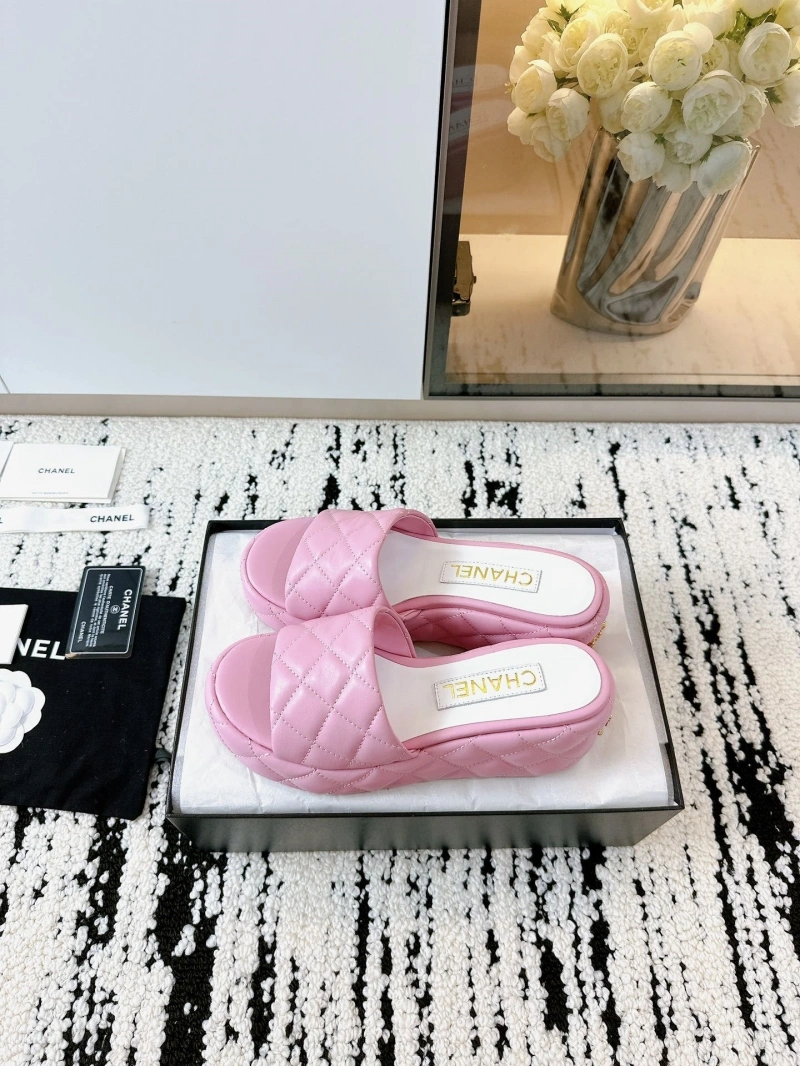 Elegant Chxnxl Slippers 132226