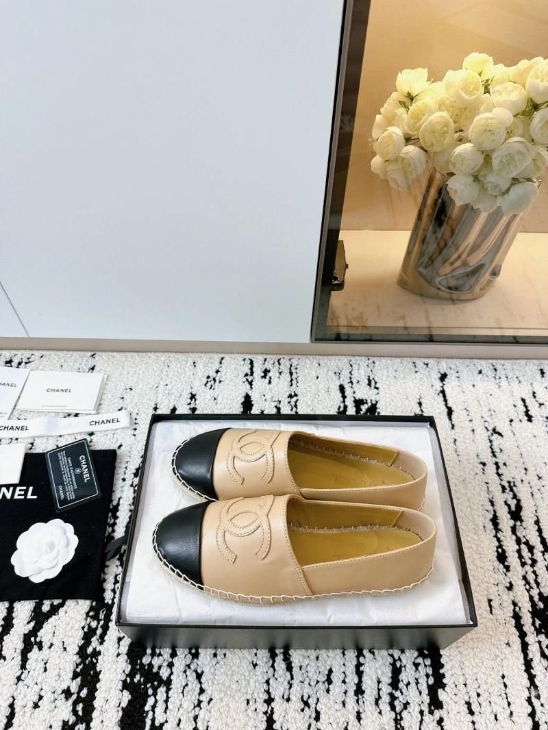 Flexible Chxnxl Flat Shoes 131659