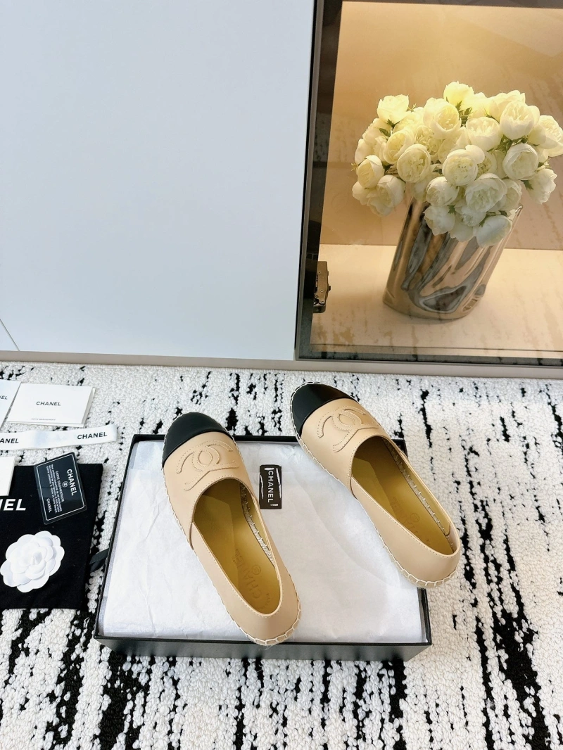 Flexible Chxnxl Flat Shoes 131659
