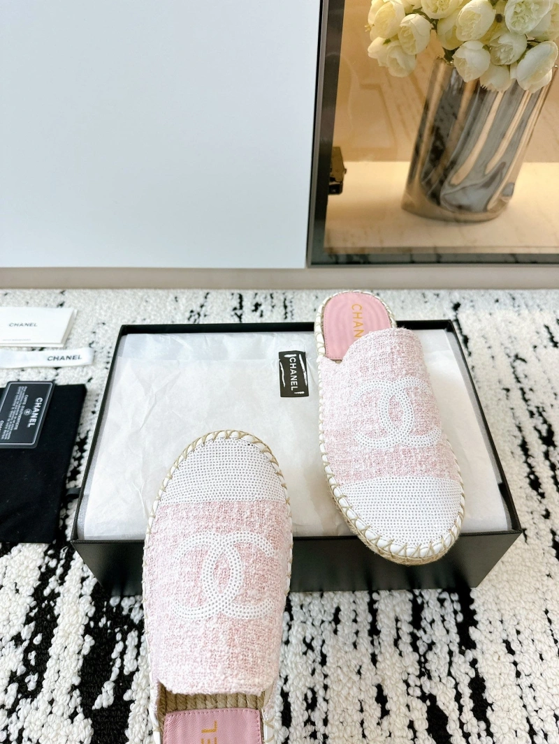 Breathable Chxnxl Slippers 132229