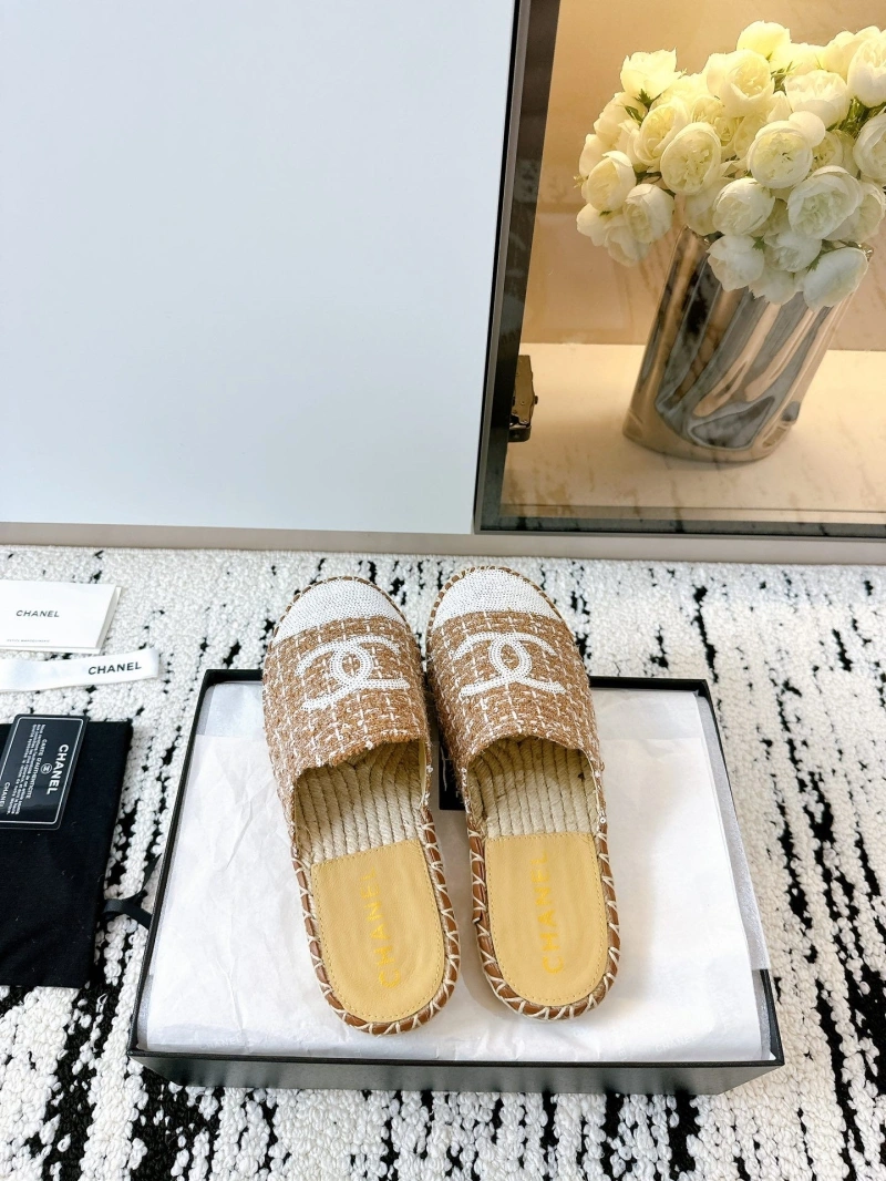 Trendsetting Chxnxl Flat Shoes 131644