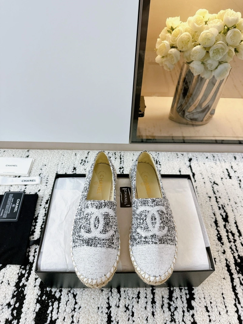 Refined Chxnxl Flat Shoes 131664