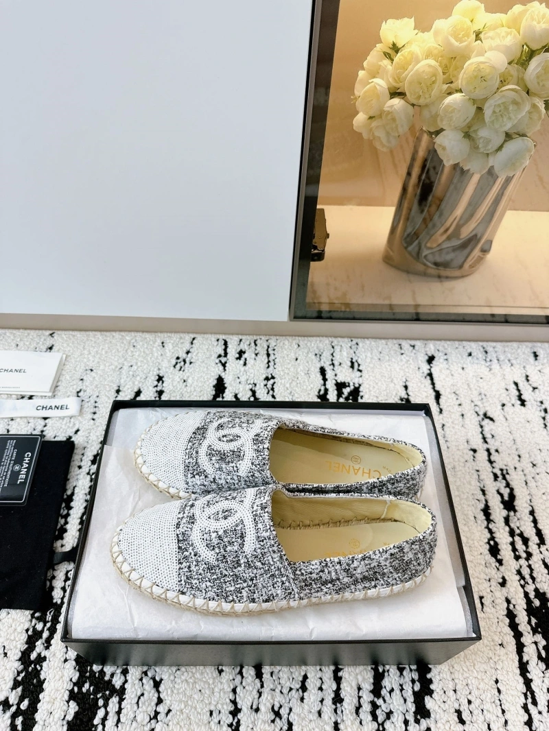 Refined Chxnxl Flat Shoes 131664
