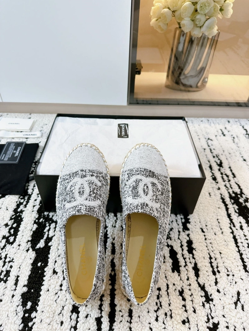 Refined Chxnxl Flat Shoes 131664