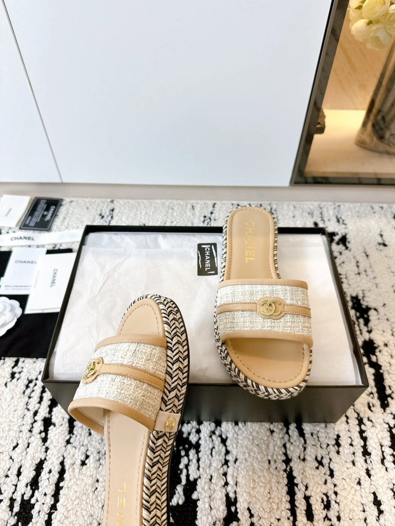 Timeless Chxnxl Slippers 132224