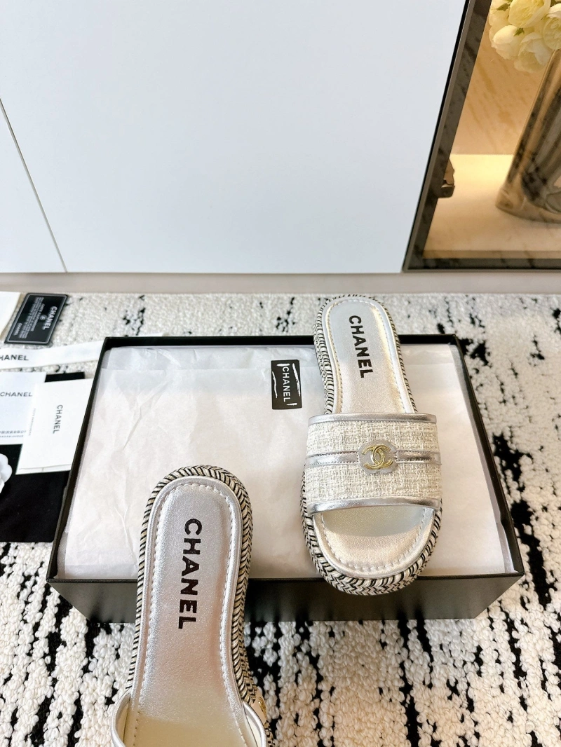HighQuality Chxnxl Slippers 132222