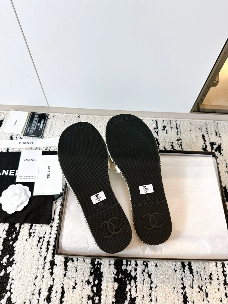 HighQuality Chxnxl Slippers 132222