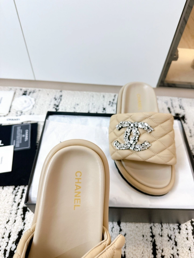SportInspired Chxnxl Slippers 132211