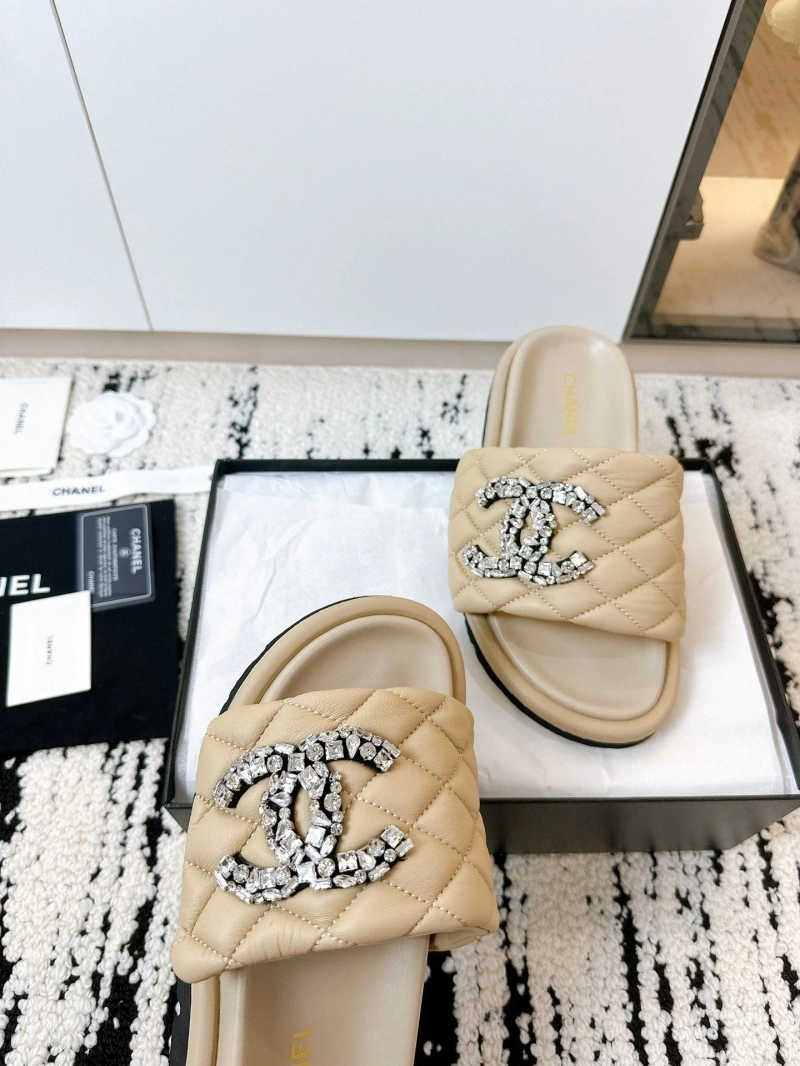 SportInspired Chxnxl Slippers 132211