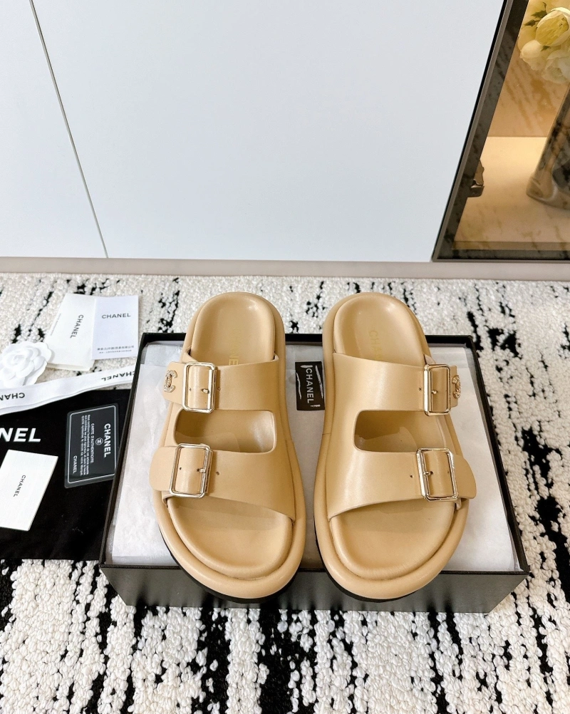 Durable Chxnxl Slippers 132206