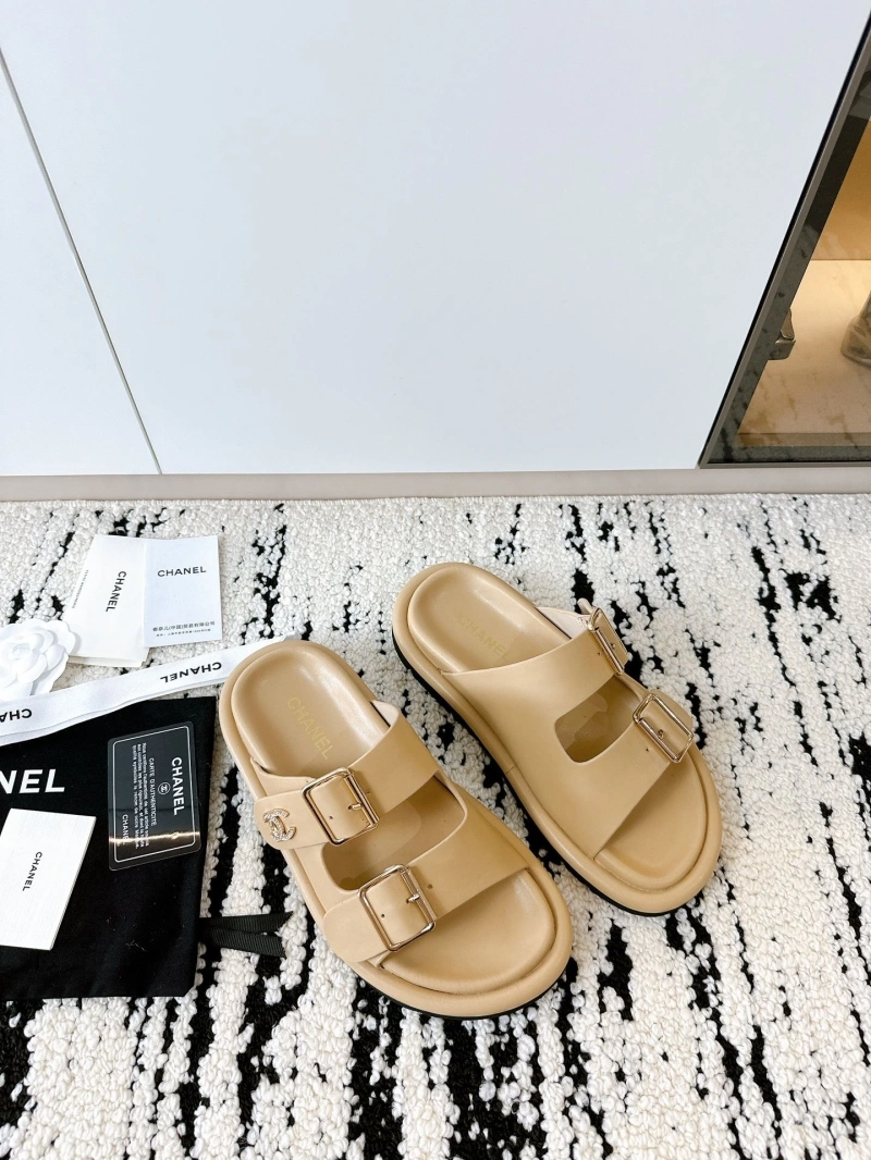 Durable Chxnxl Slippers 132206