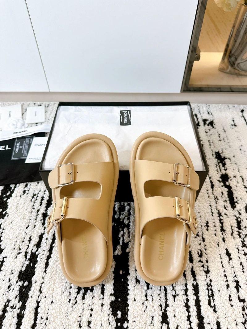 Durable Chxnxl Slippers 132206