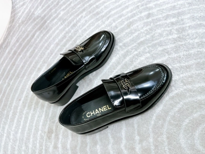Chxnxl Leather Shoes Vibrant 131425