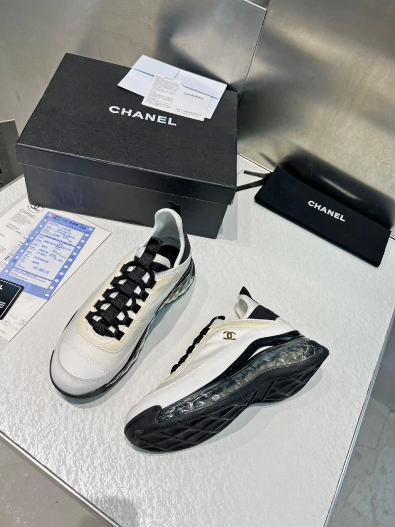 Elegant Chxnxl Sneakers 132010