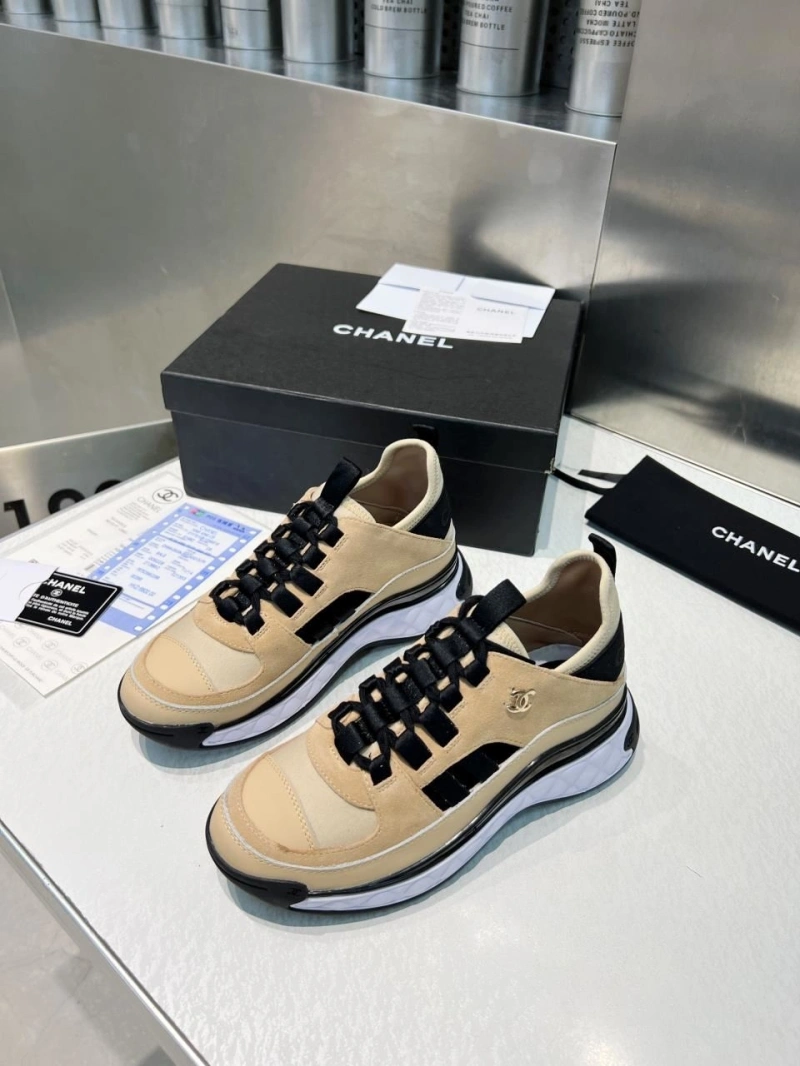 Bright Chxnxl Sneakers 131984