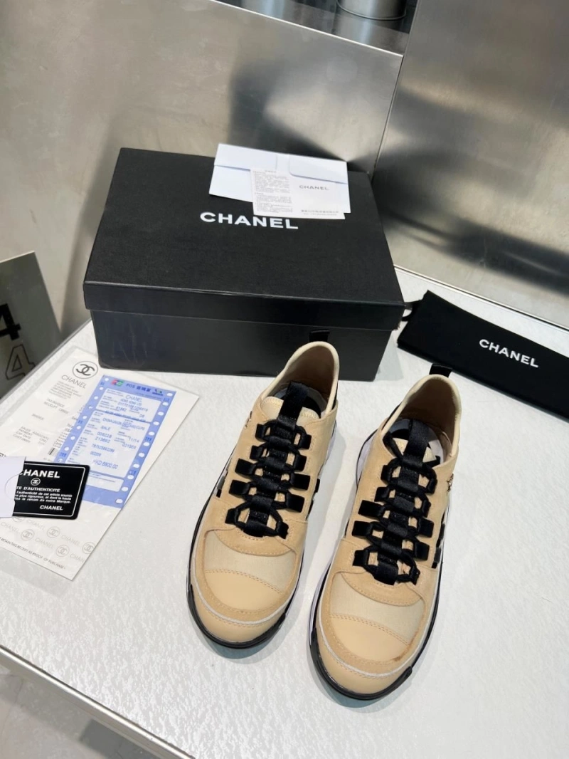 Bright Chxnxl Sneakers 131984
