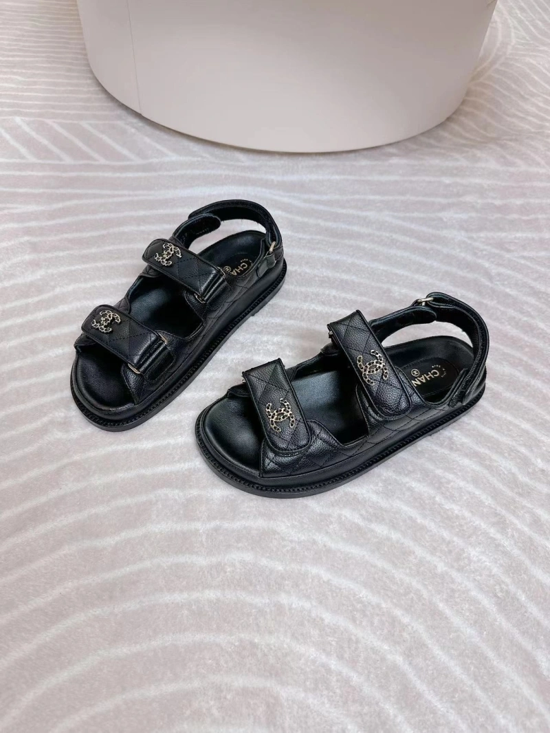 NewStyle Chxnxl Sandals 130736