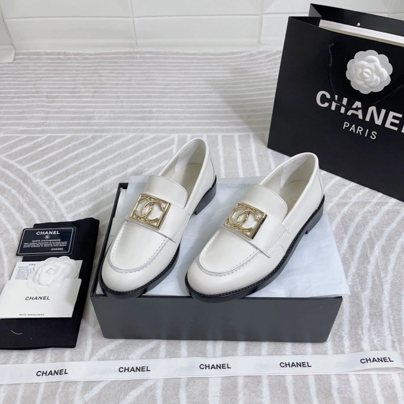 Flexible Chxnxl Leather Shoes 131421