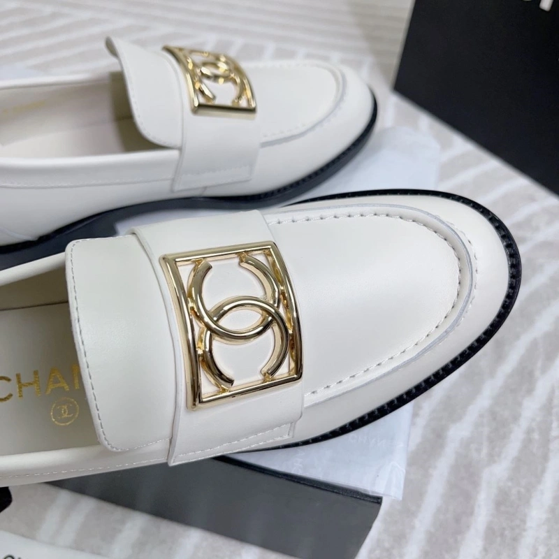 Flexible Chxnxl Leather Shoes 131421