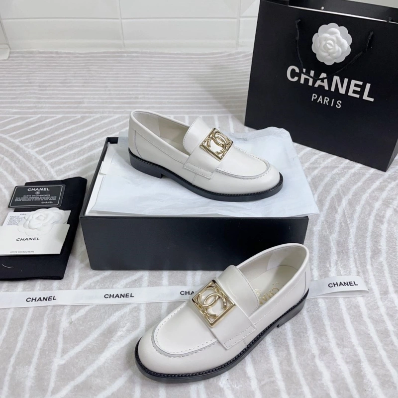 Flexible Chxnxl Leather Shoes 131421
