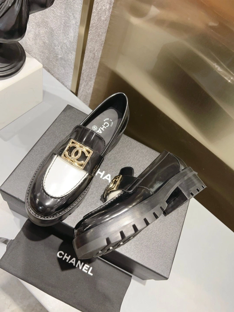 Trendsetting Chxnxl Leather Shoes 131418