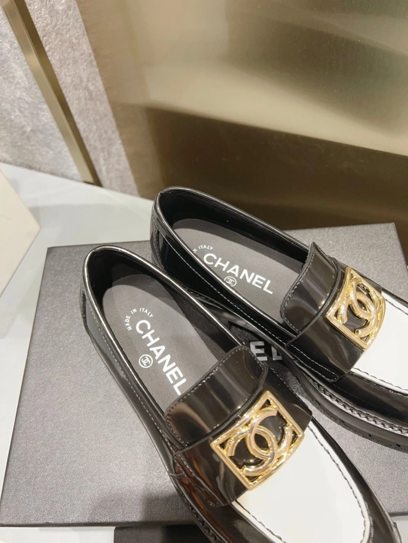 Trendsetting Chxnxl Leather Shoes 131418