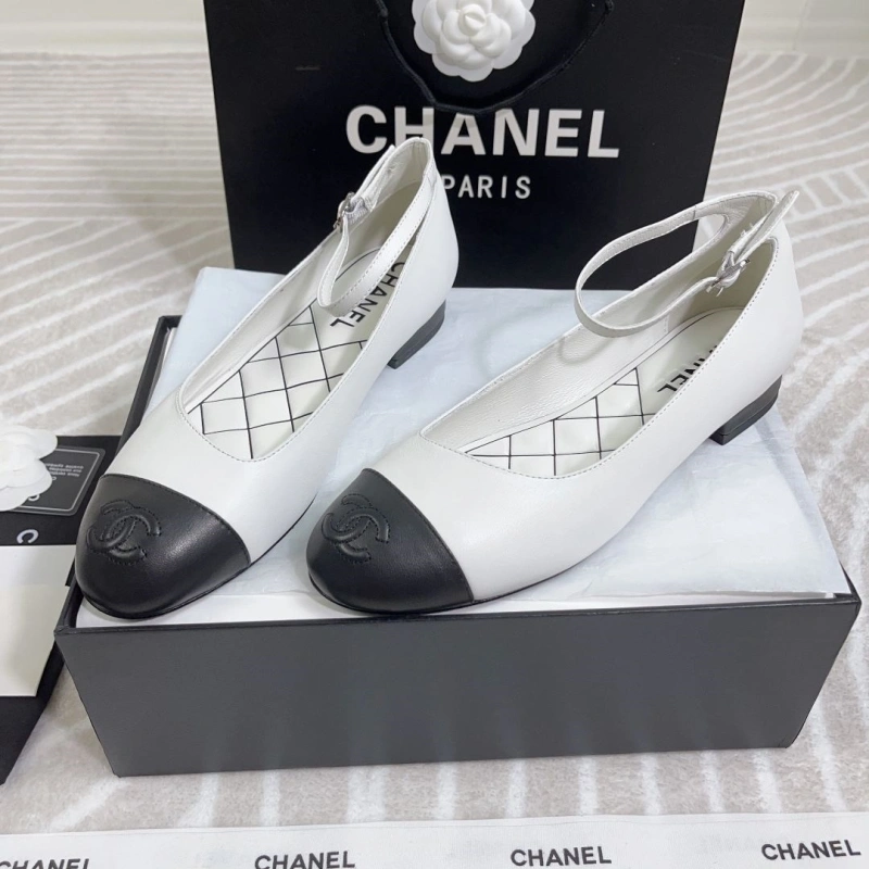 Lightweight Chxnxl Leather Shoes 131394