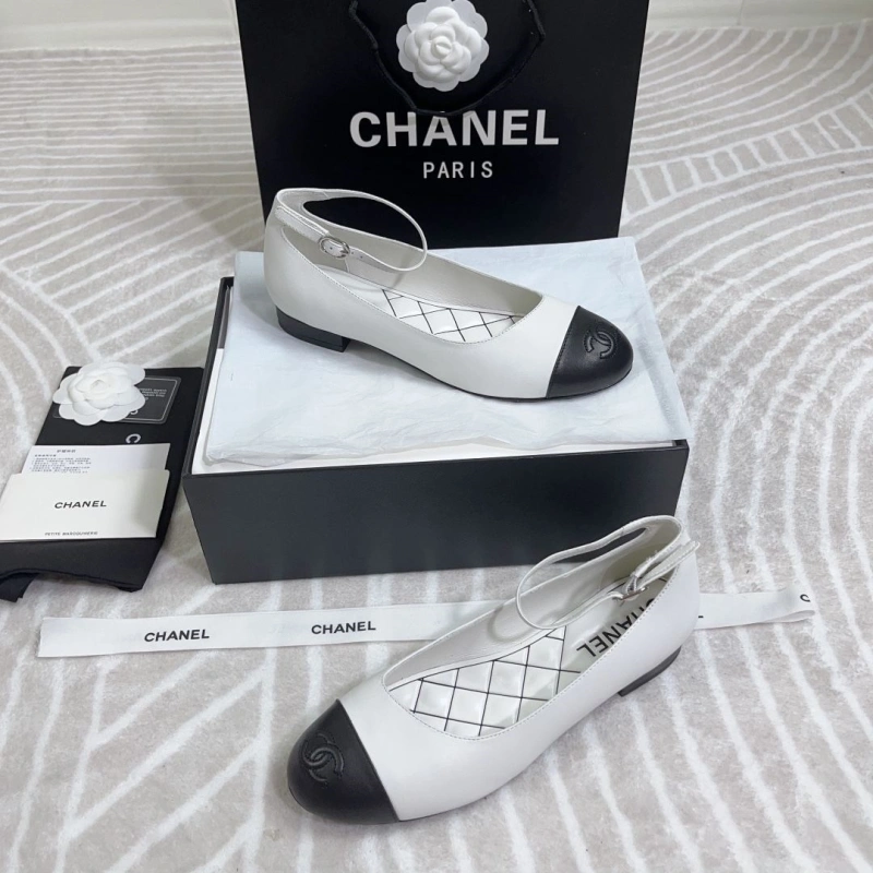 Lightweight Chxnxl Leather Shoes 131394