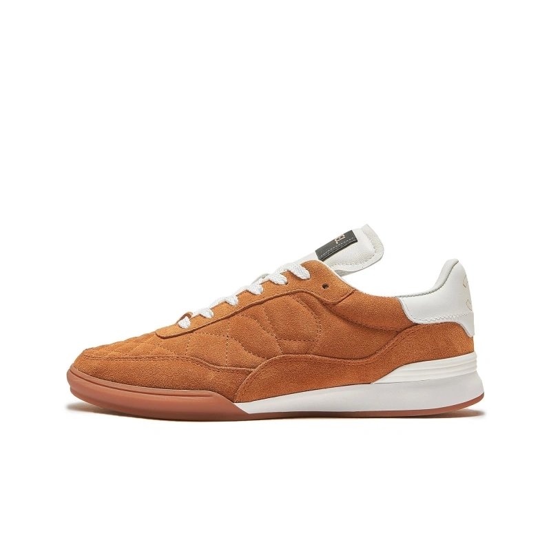 Sleek Chxnxl Sneakers 131972