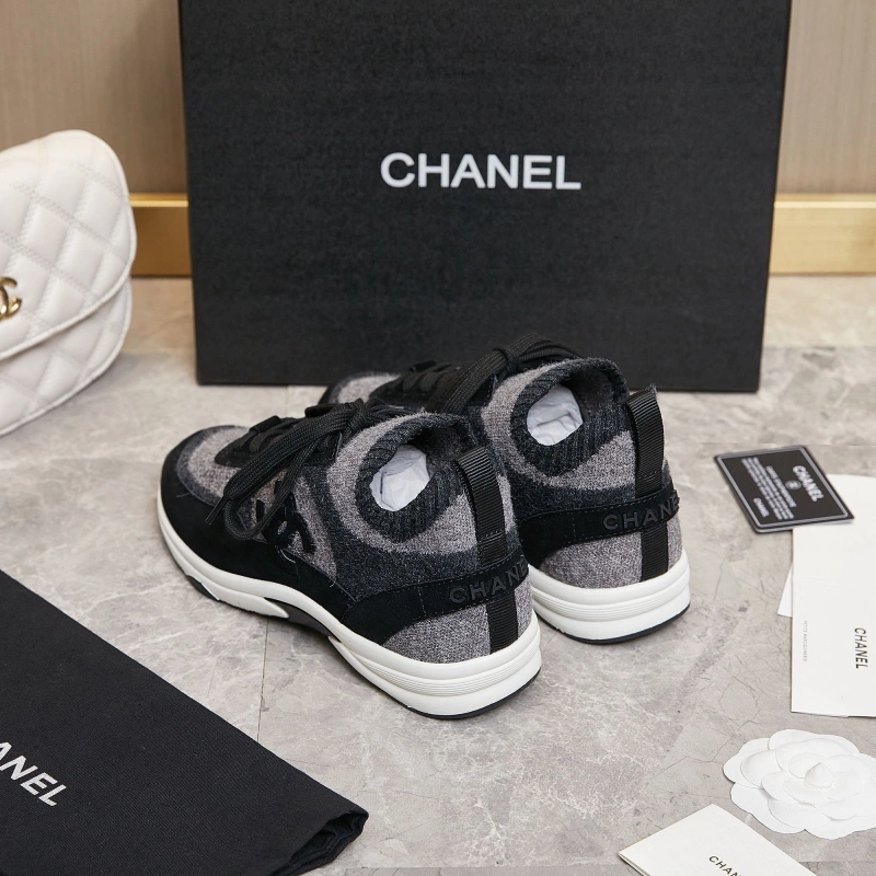 Cozy Chxnxl Sneakers 131957
